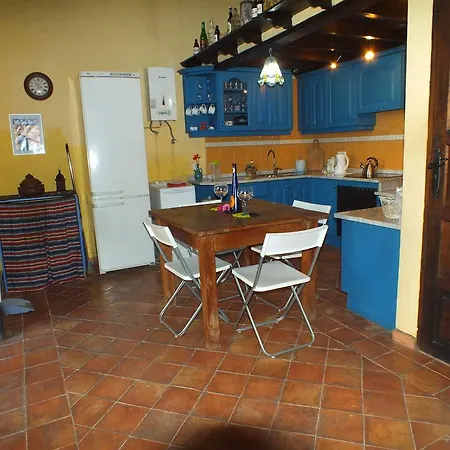 Semesterbostad Casa Las Flores